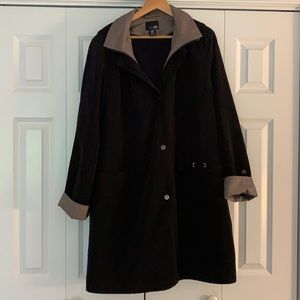 Very sharp fully lined trench coat. Hooded